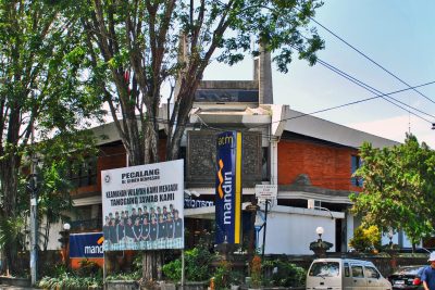 atm mandiri dps cb udayana