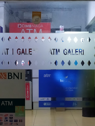 ATM CIMB NIAGA (Stasiun Kereta Api)