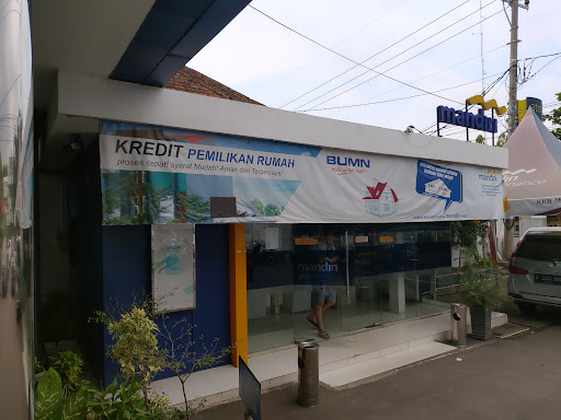 ATM Mandiri IDM CB PANJAITAN