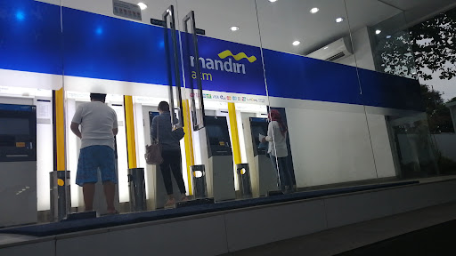 ATM Mandiri JBR CB ALUNALUN