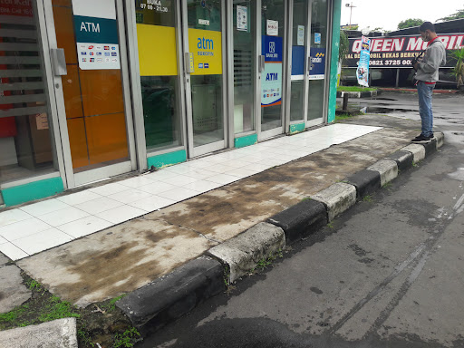 ATM Bank Mandiri Gorro Hypermart