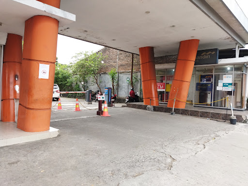 ATM Mandiri SLO MP LUWESKARTOSURU