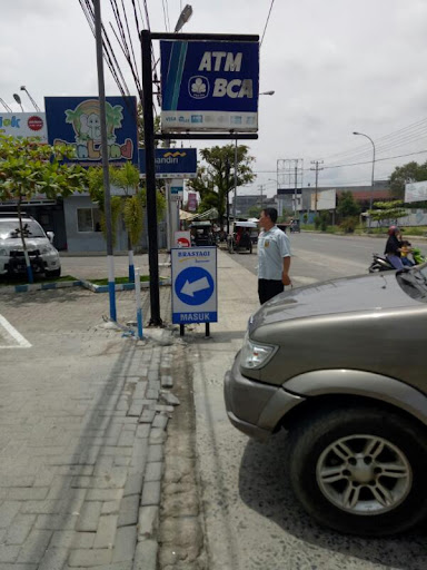 ATM BCA Berastagi swalayan rantau prapat