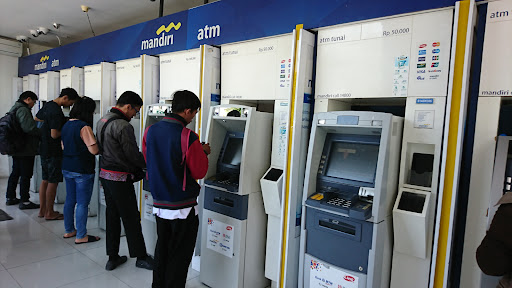 ATM Mandiri SLO DT SLAMETRIYADI