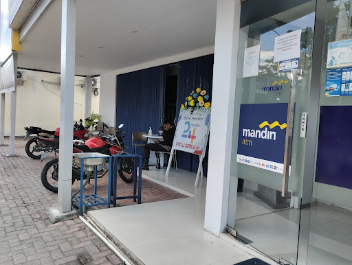 Bank Mandiri Ambon - Universitas Pattimura
